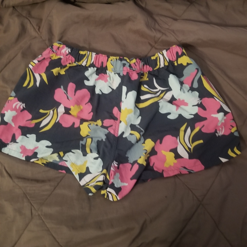 Patagonia Barely Baggies Shorts - Picture 5 of 7